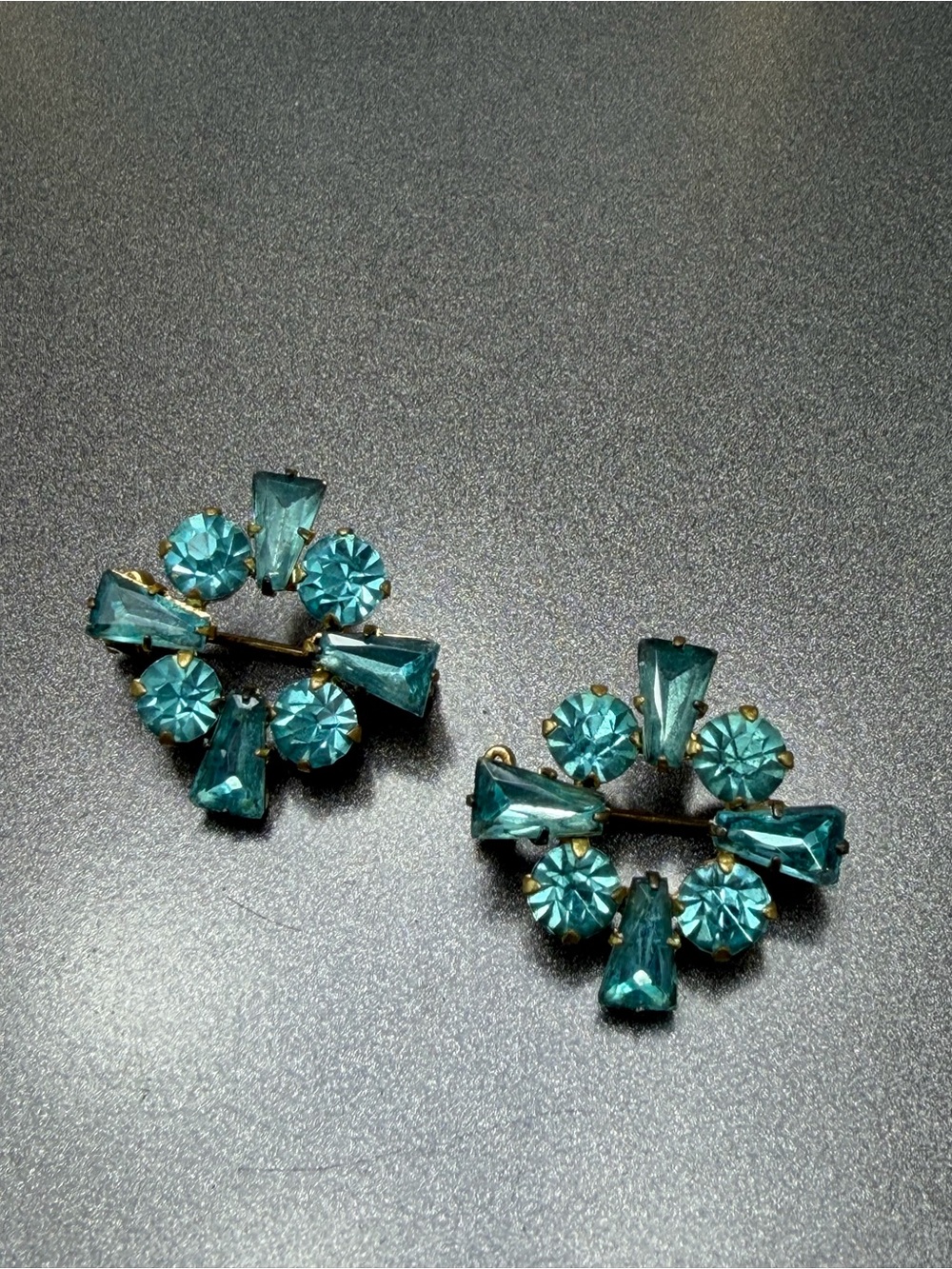 Vintage Teal Czechoslovakia Duet Brooches